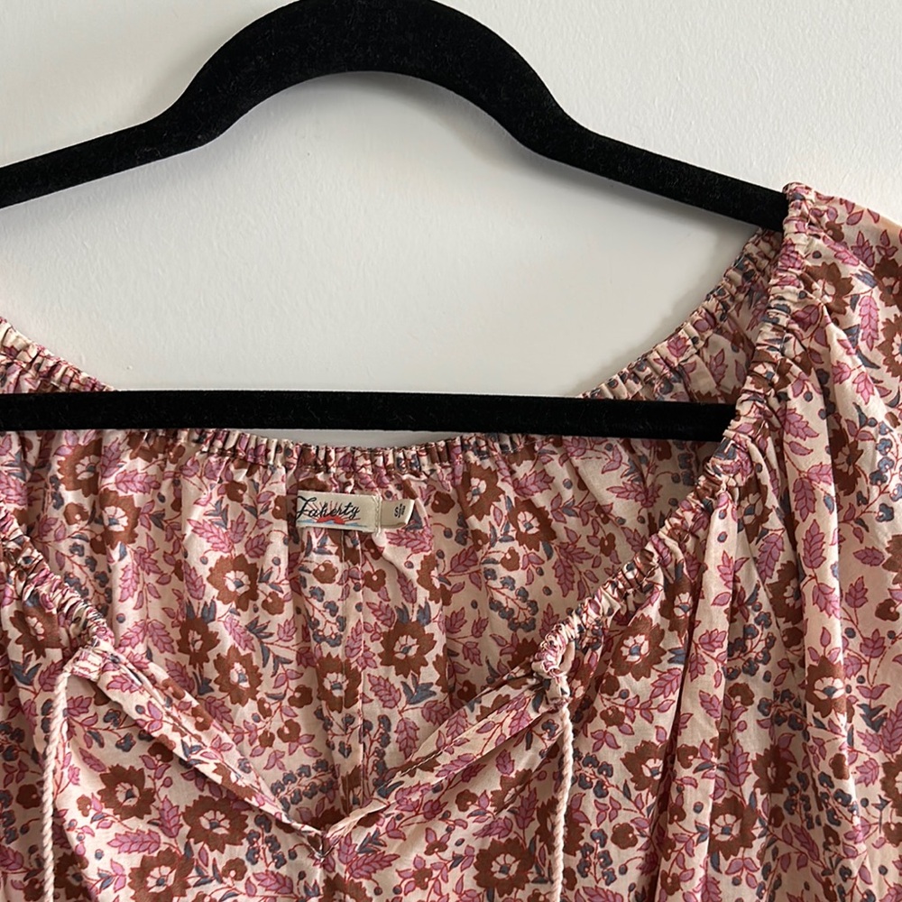 Faherty Pink and White Puff Sleeve Blouse with Tie Front - Picture 5 of 5